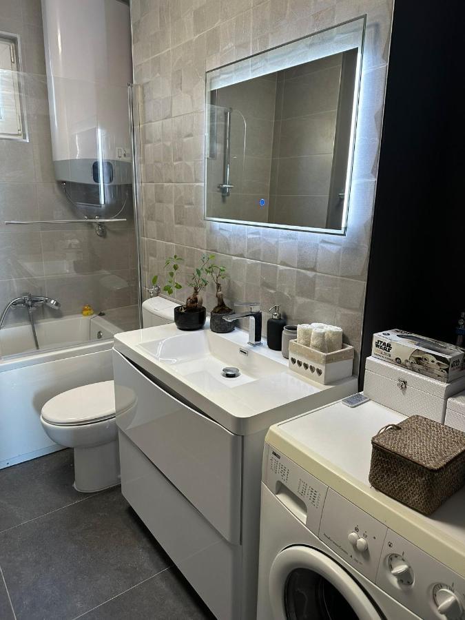 Senj Seaview Apartment Екстериор снимка